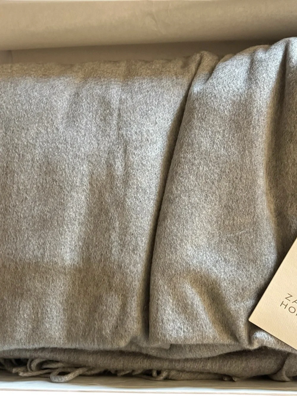 Zara Home Limited Edition 100% Cashmere Throw Blanket Gray Fringe NWT $329